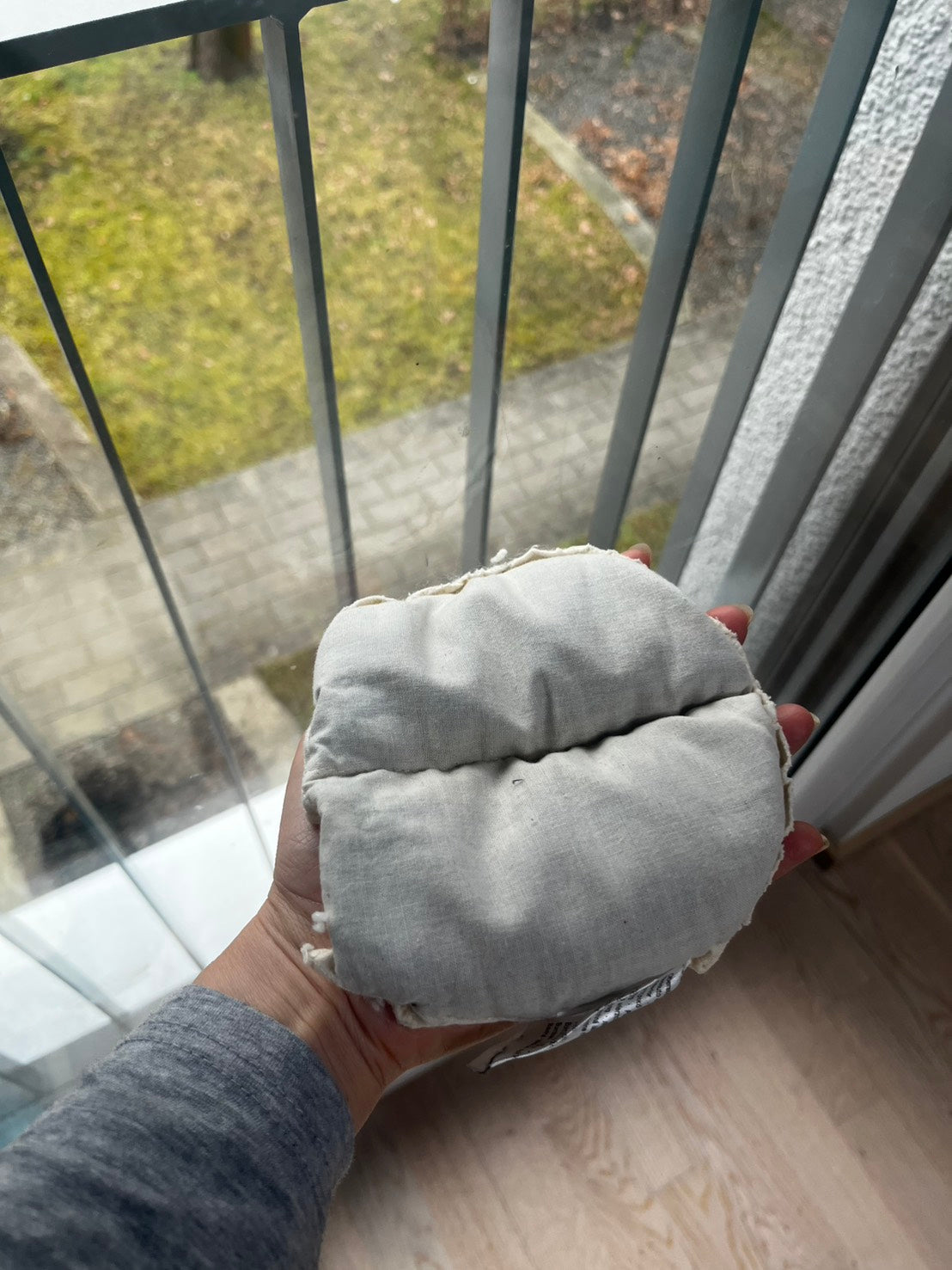 Fashy德國熱水枕原廠 Wärmekissen Rapssamen Timmy rapseed-小羊肖恩 可微波暖暖包 適合當禮物 (舒緩經痛、孩童腹痛)