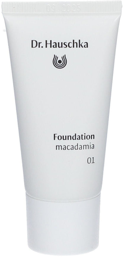 Dr.Hauschka German mineral foundation 30ml natural radiance. Completely breathable